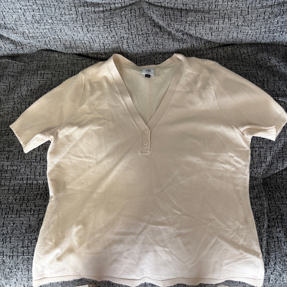 CAbi Cream Fitted Short Sleeve V-Neck Sweater